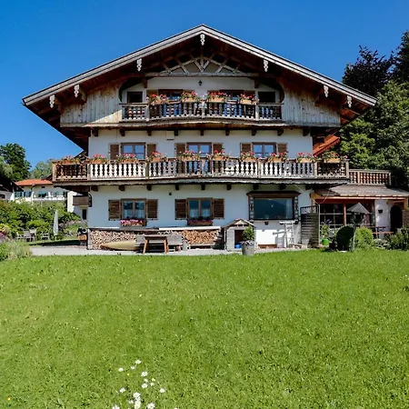 Staudacher Apartment *
